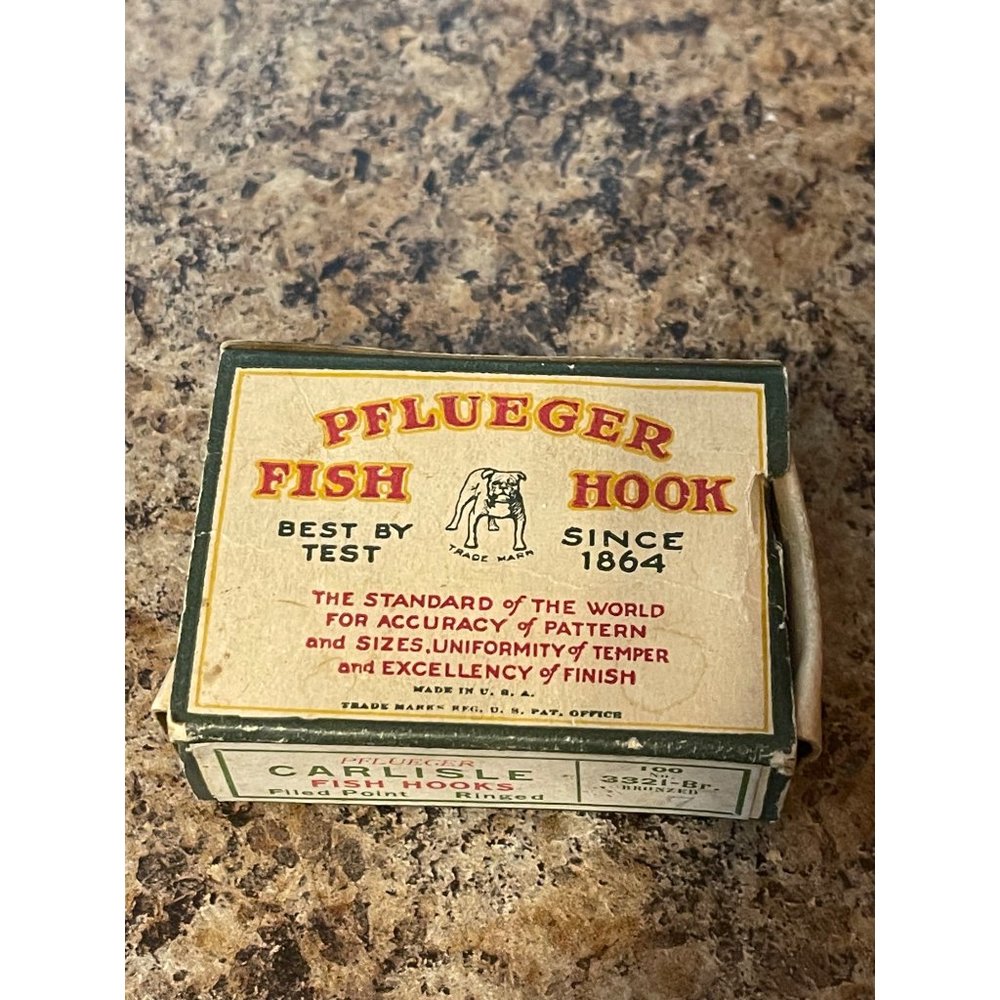 Vintage Pflueger Kirby Fish Hooks 3221J w/ Original Box Bronzed Rust Proof